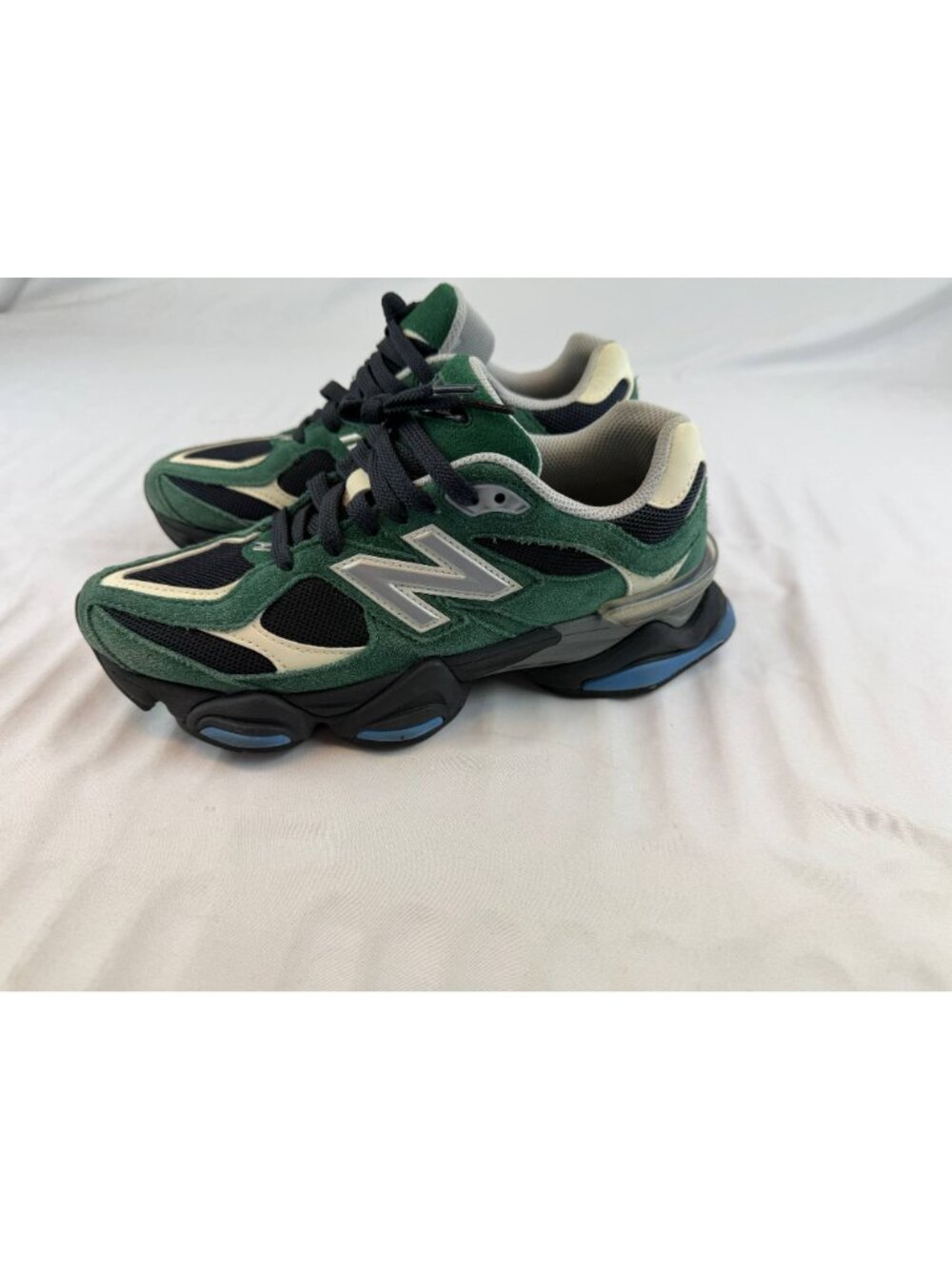 NEW BALANCE 9060 TEAM FOREST GREEN BLACK SUEDE MEN'S 7US U9060VRA - Picture 2 of 7